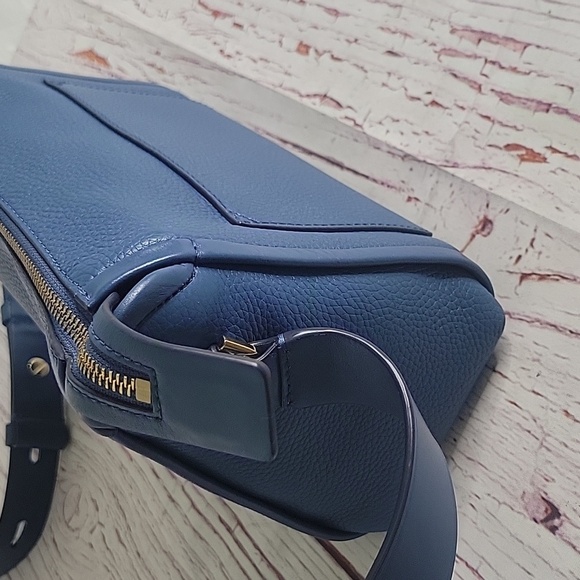 MICHAEL KORS Carine Leather Crossbody Bag in Chambray Blue - Picture 7 of 12